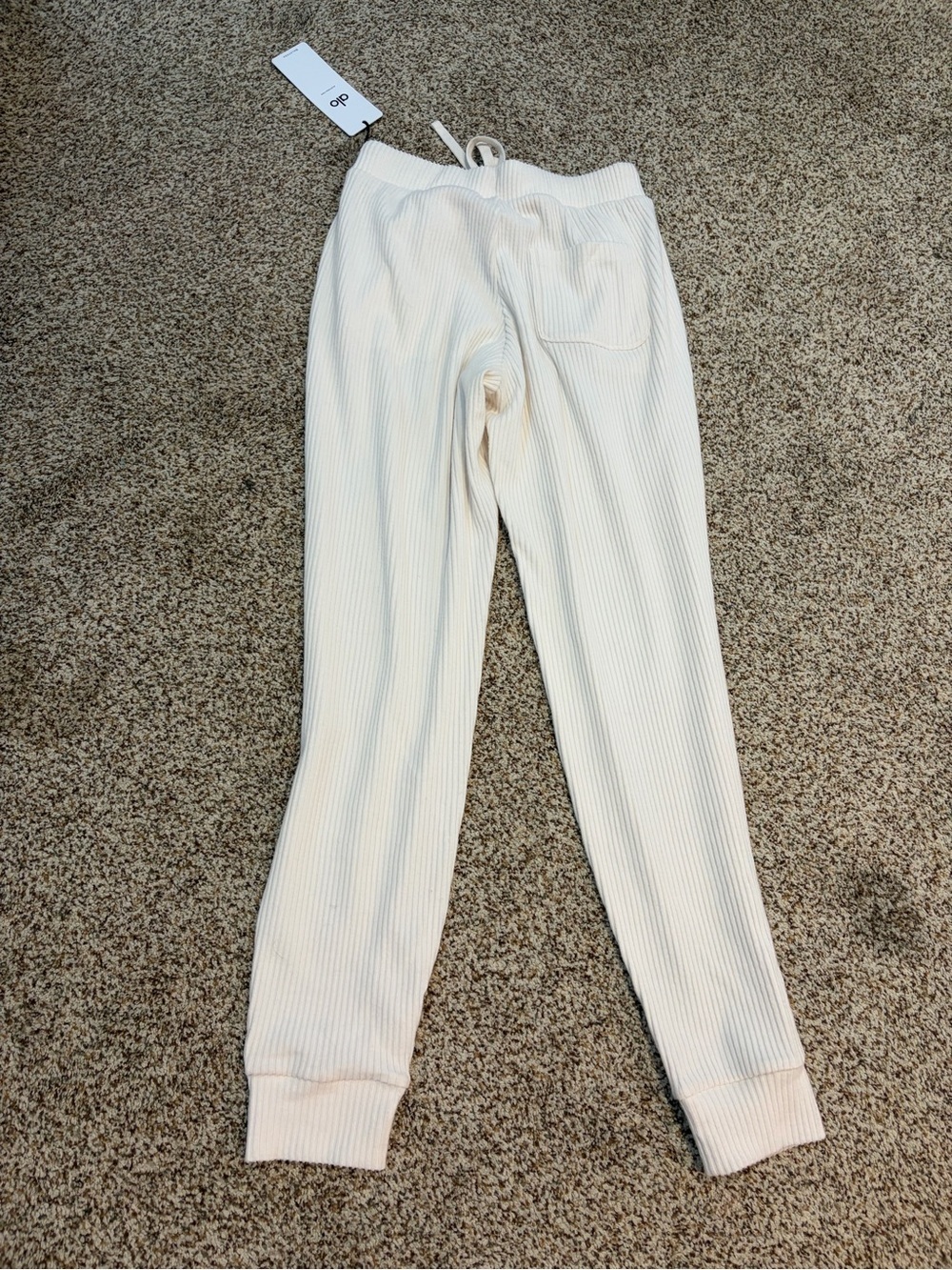ALO Yoga Ribbed Ivory Nuse Drawstring Sweatpants - Picture 10 of 12